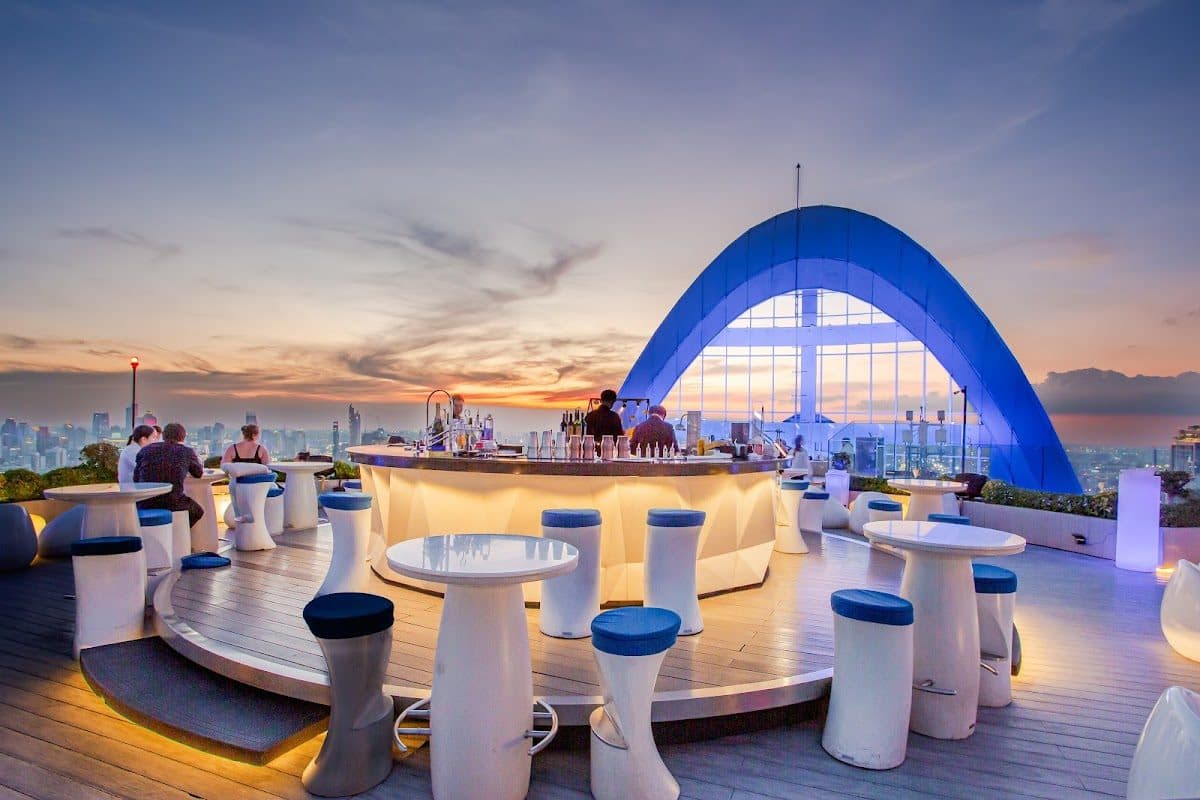 CRU Champagne Bar