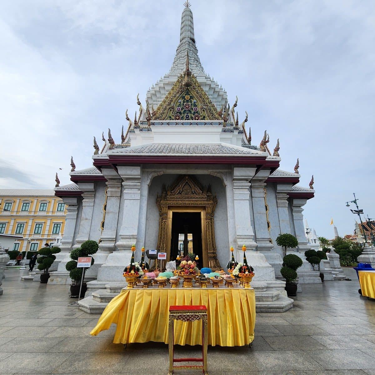 City Pillar Shrine (Lak Mueang)